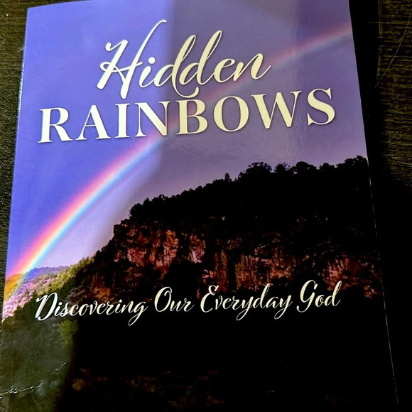 NWT - Hidden Rainbows Discovering our Everyday God - Picture 1 of 2
